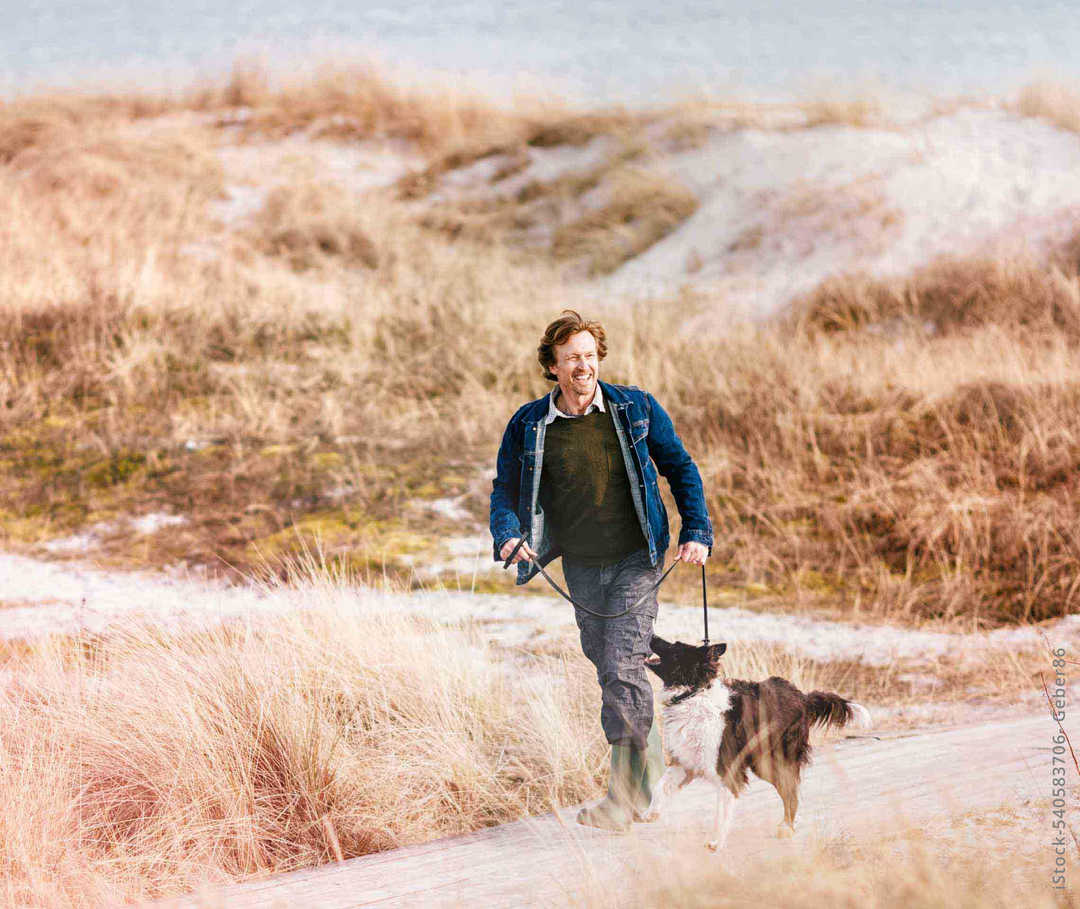 Mann mit Hund
