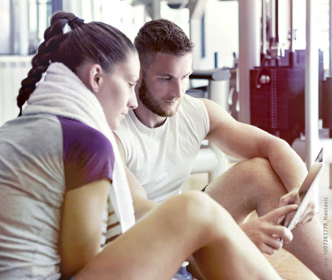 MS und ich: Eine Frau und ein Mann tauschen sich nanch dem Krafttraining aus MS und ich: Eine Frau und ein Mann tauschen sich nanch dem Krafttraining aus